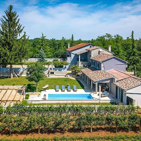 Holiday home Pepi